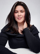 Model is wearing HD 14IN AU NATUREL TOPPER in color R2/4 | Darkest Brown and Dark Brown Blend