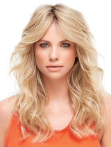 Blends with short to mid-length hair | Also wearing easiXtend 16 inch