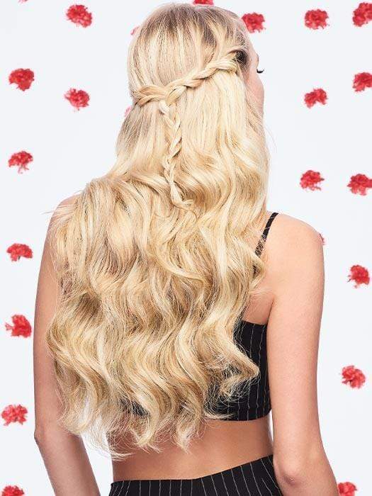 R14/88H Golden Wheat | Medium Blonde Streaked with Pale Gold Highlights