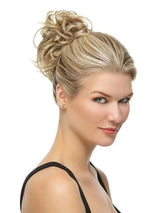 Color R25 = Ginger Blonde: Golden Blonde with subtle highlights